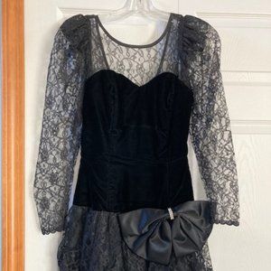 Vintage Lace Velvet Dress